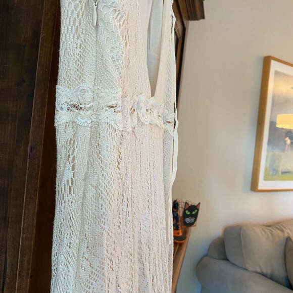 Ecoté White Lace Wide Leg Jumpsuit - Picture 11 of 12